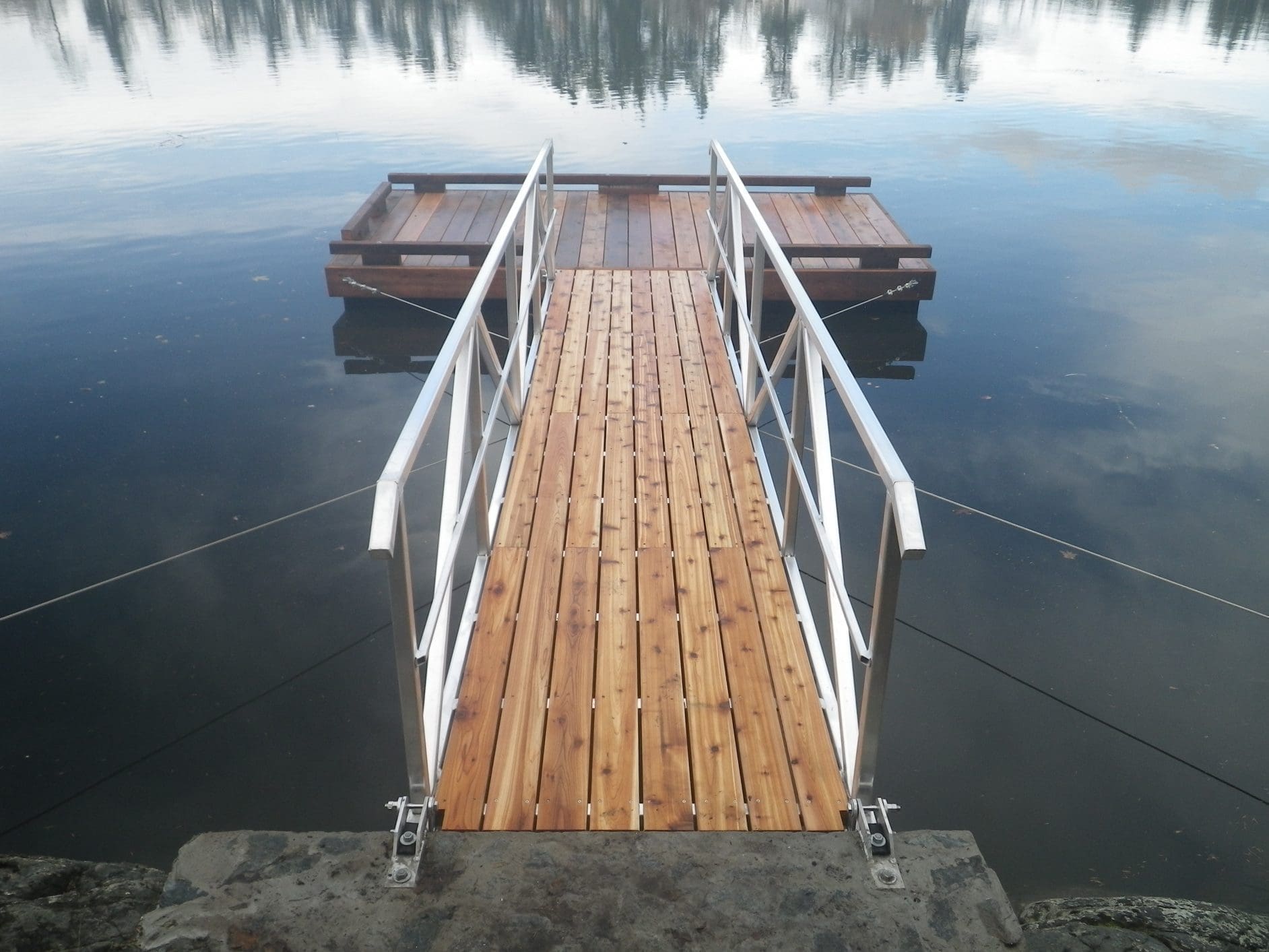 Floating Ramp Accessible Ramp Ramps - Enviro Float Manufacturing (2002) Ltd.